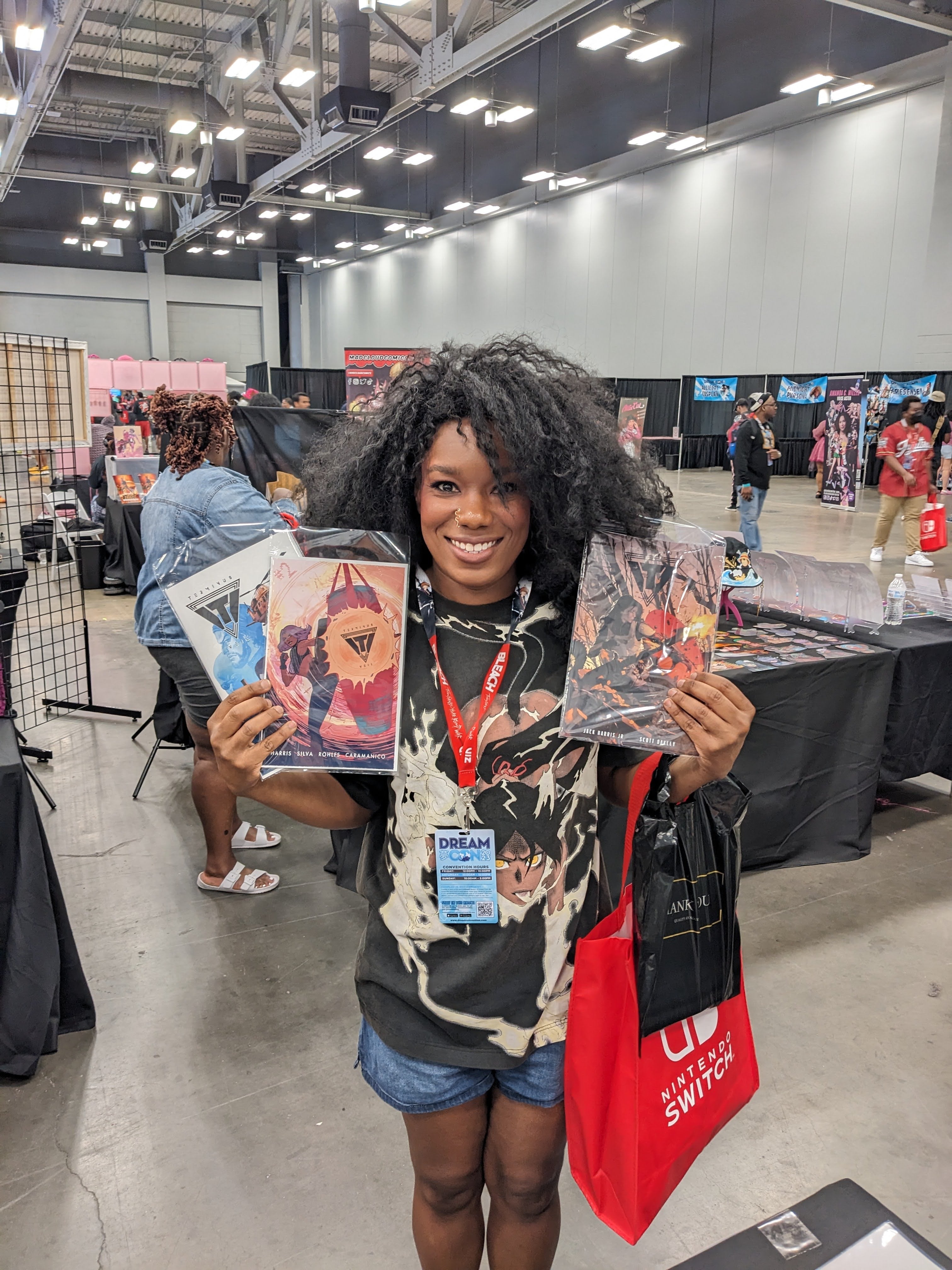 Fan with multiple Terminus Veil copies at DreamCon